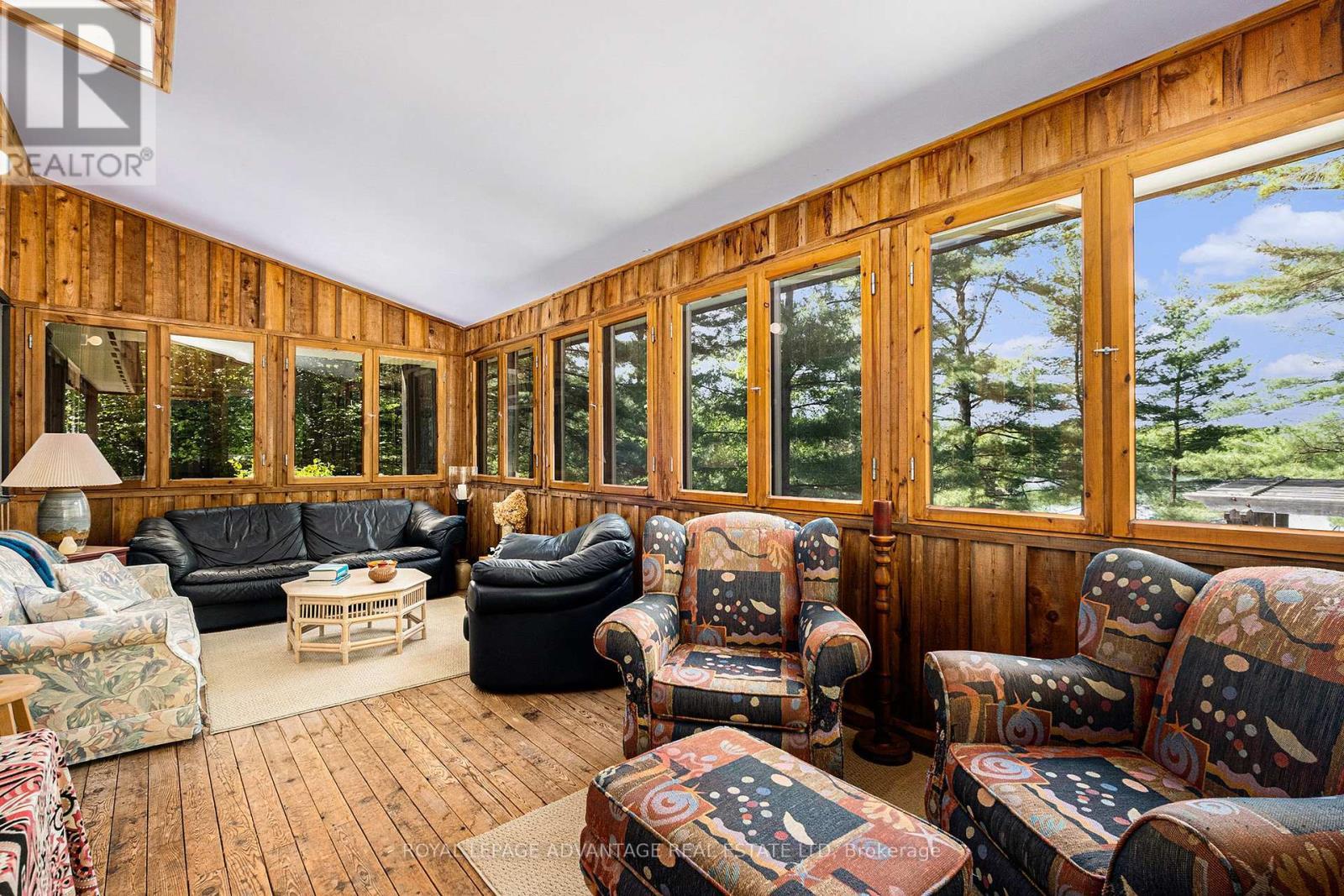 












1022 TULLYS WAY

,
Tay Valley,




Ontario
K7H3C5

