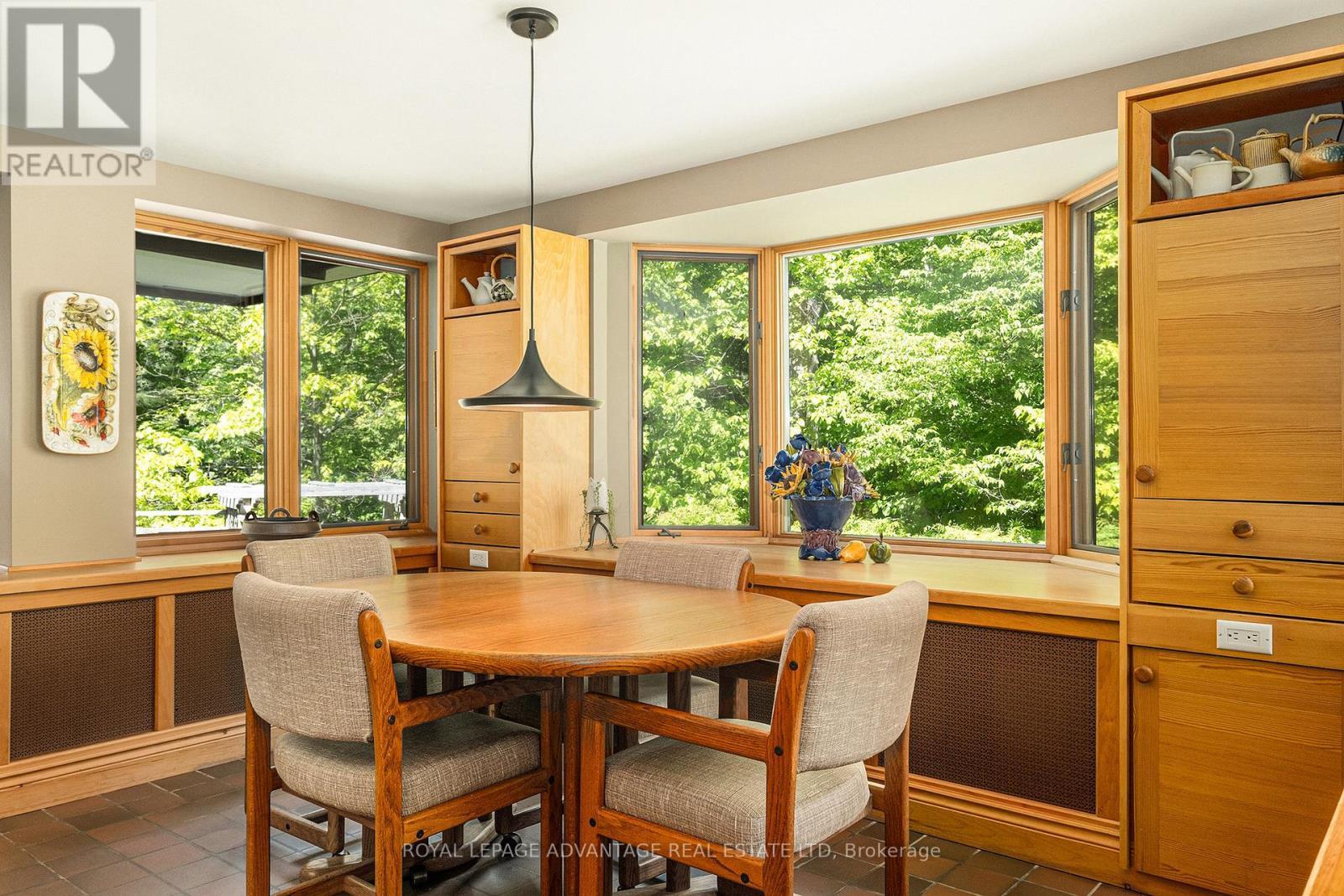 












1022 TULLYS WAY

,
Tay Valley,




Ontario
K7H3C5

