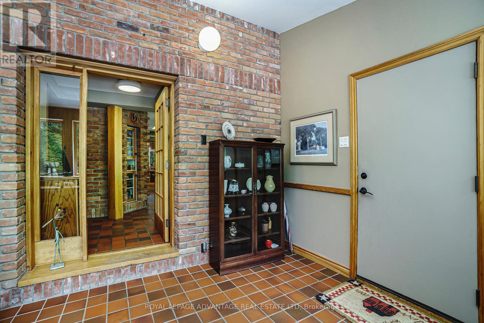 












1022 TULLYS WAY

,
Tay Valley,




Ontario
K7H3C5

