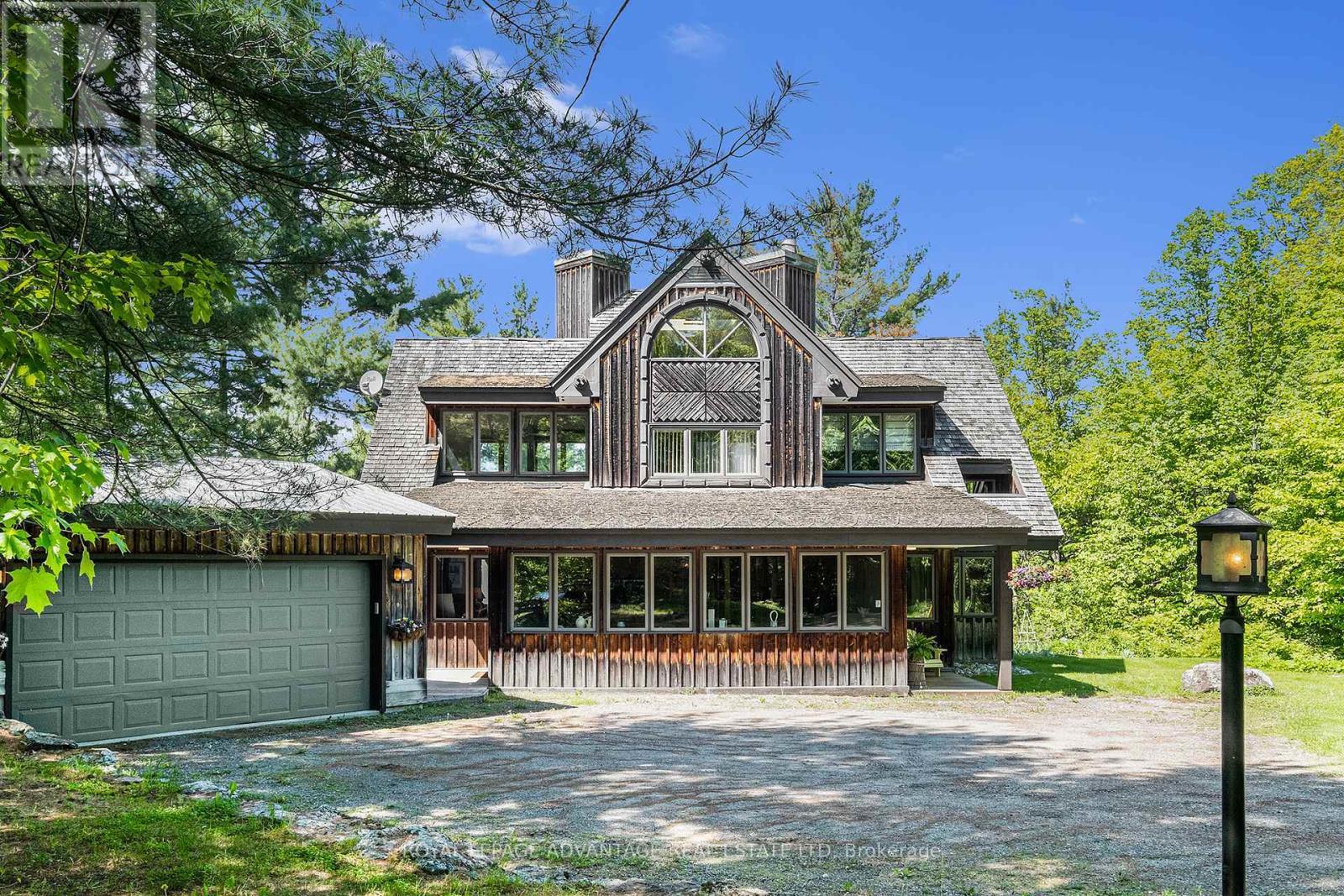 












1022 TULLYS WAY

,
Tay Valley,




Ontario
K7H3C5

