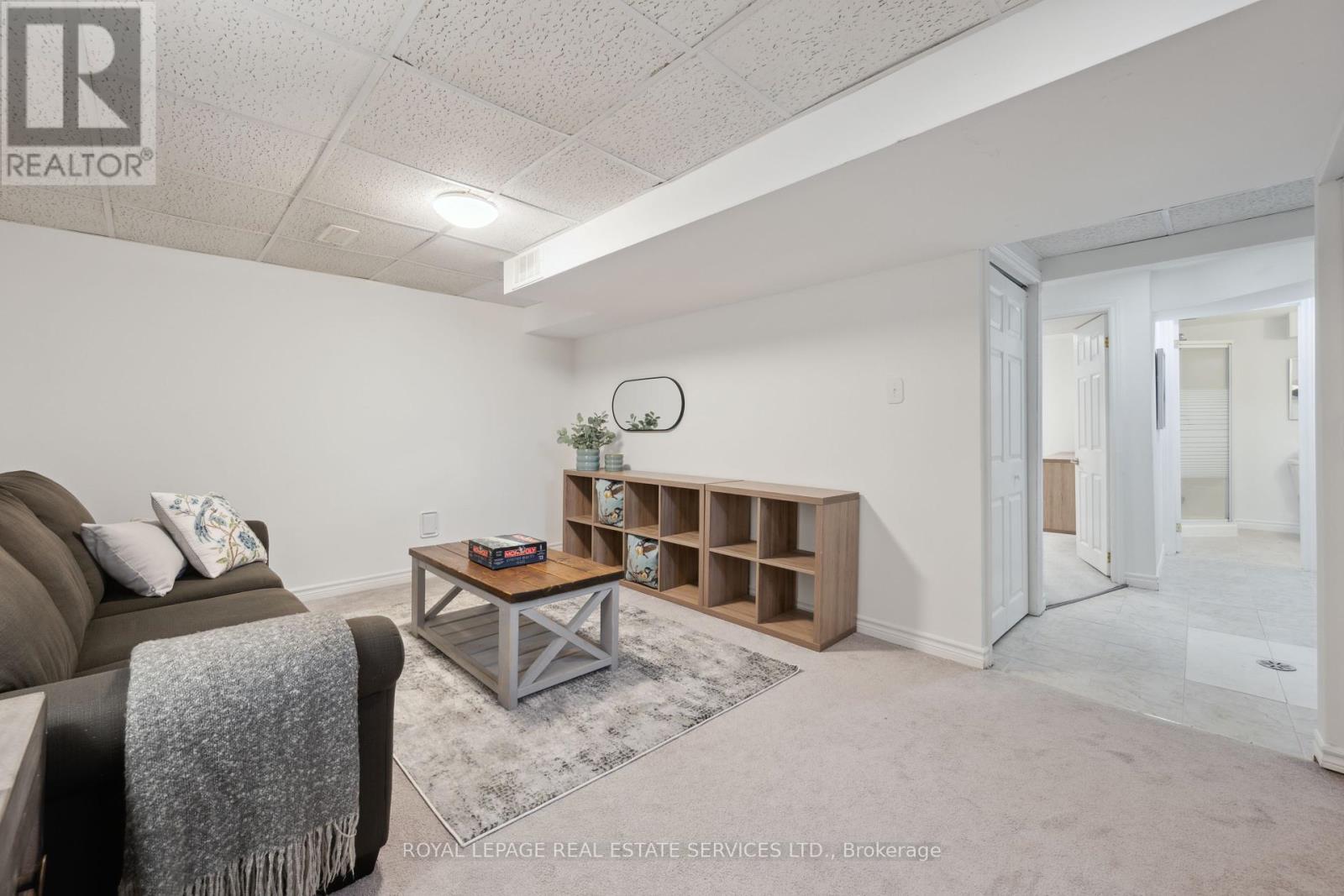












142 - 6540 FALCONER DRIVE

,
Mississauga,




Ontario
L5N1M1

