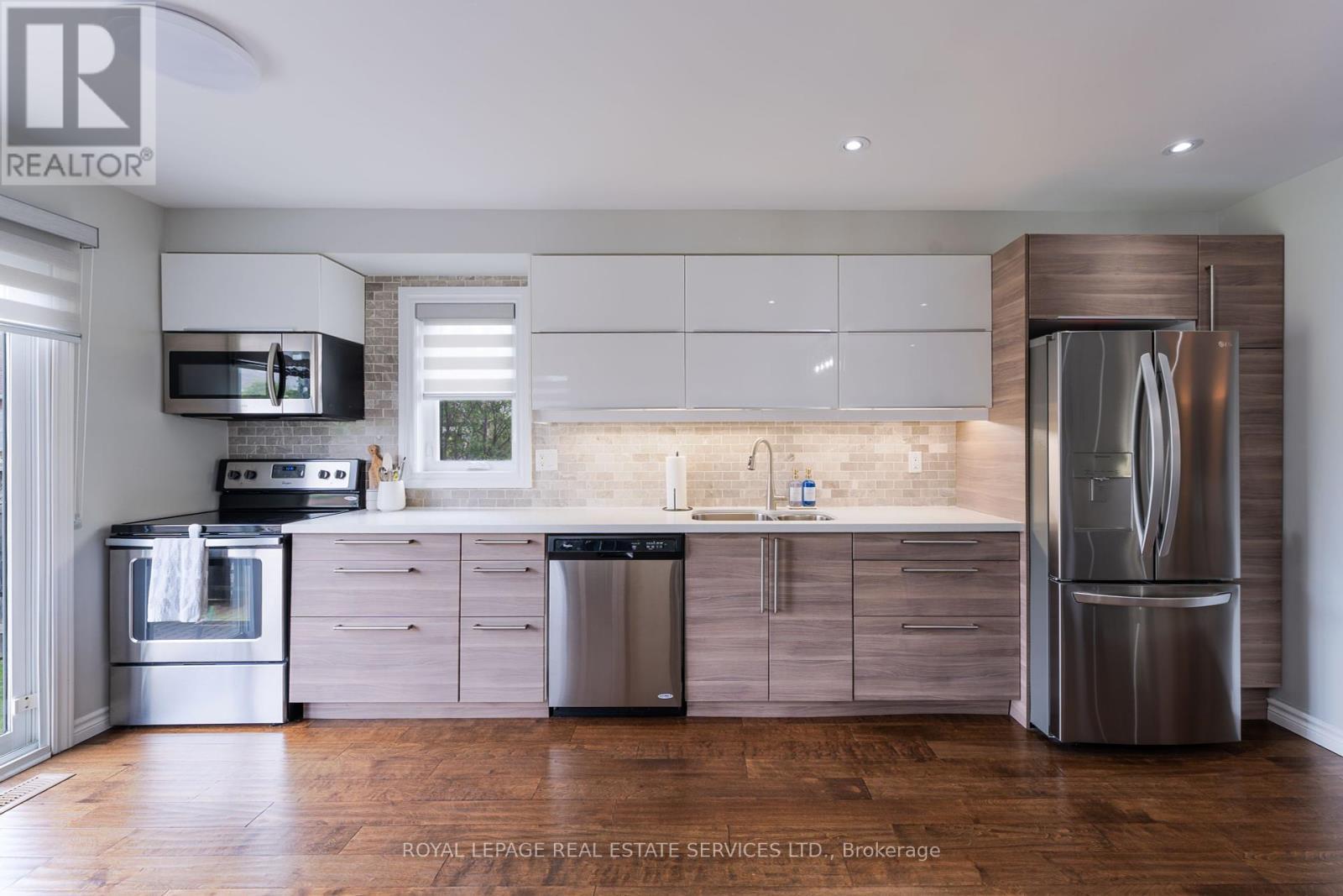 












51 WATERBURY STREET

,
Caledon,




Ontario
L7E1X5

