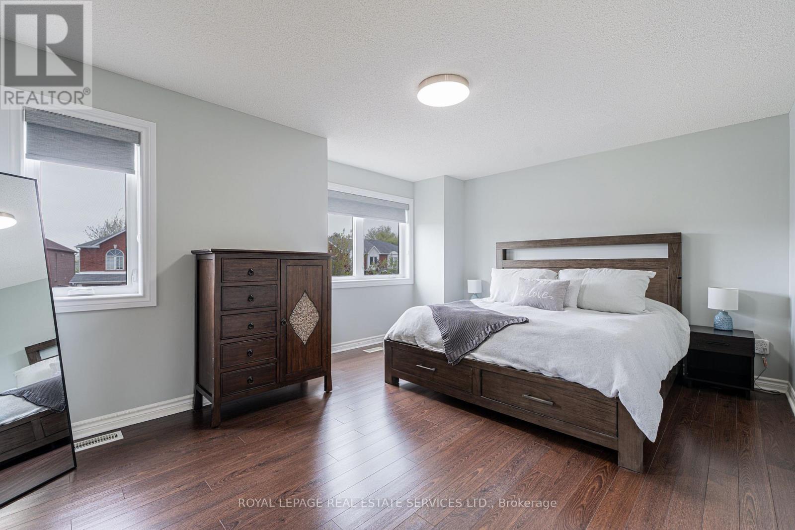 












51 WATERBURY STREET

,
Caledon,




Ontario
L7E1X5

