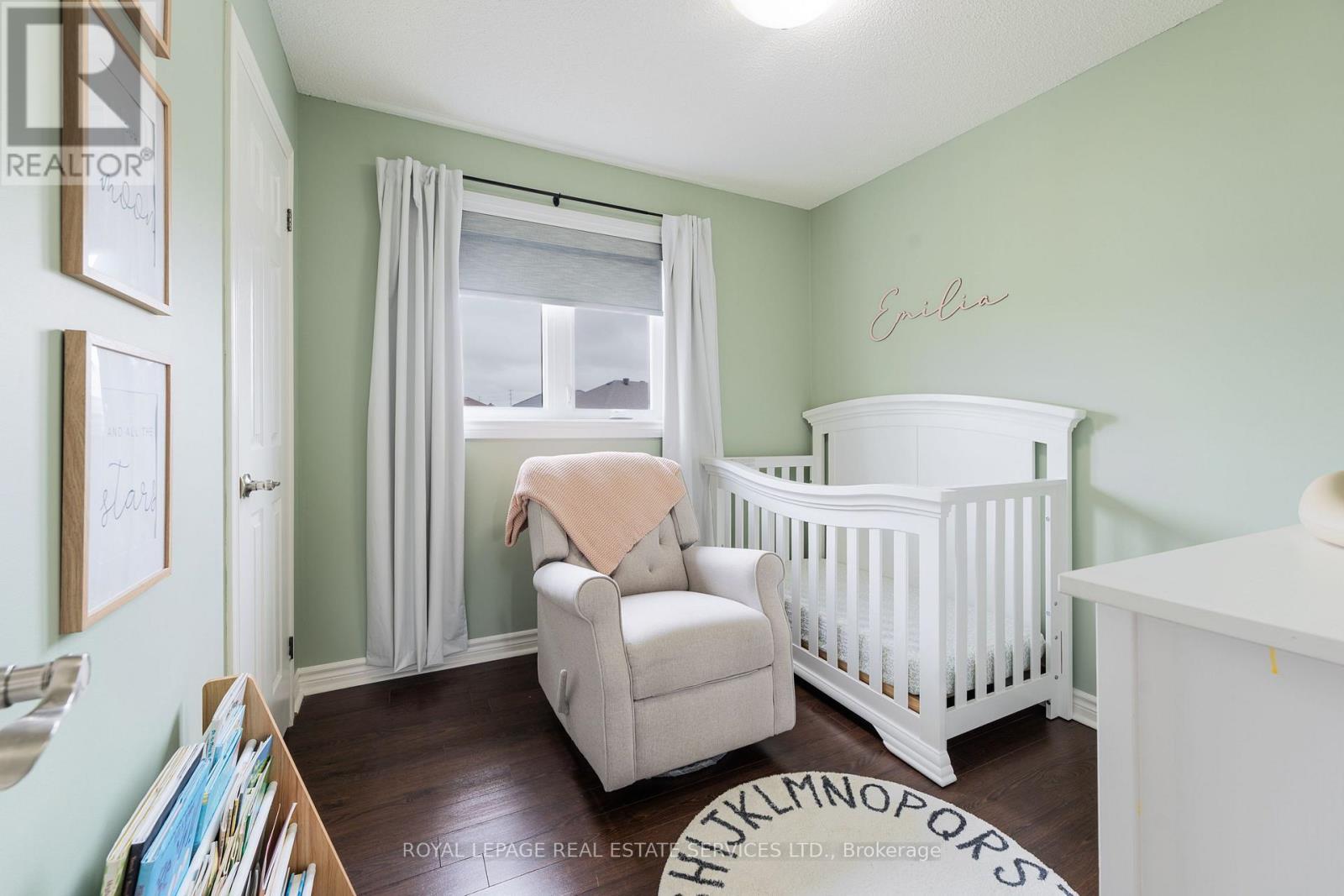 












51 WATERBURY STREET

,
Caledon,




Ontario
L7E1X5


