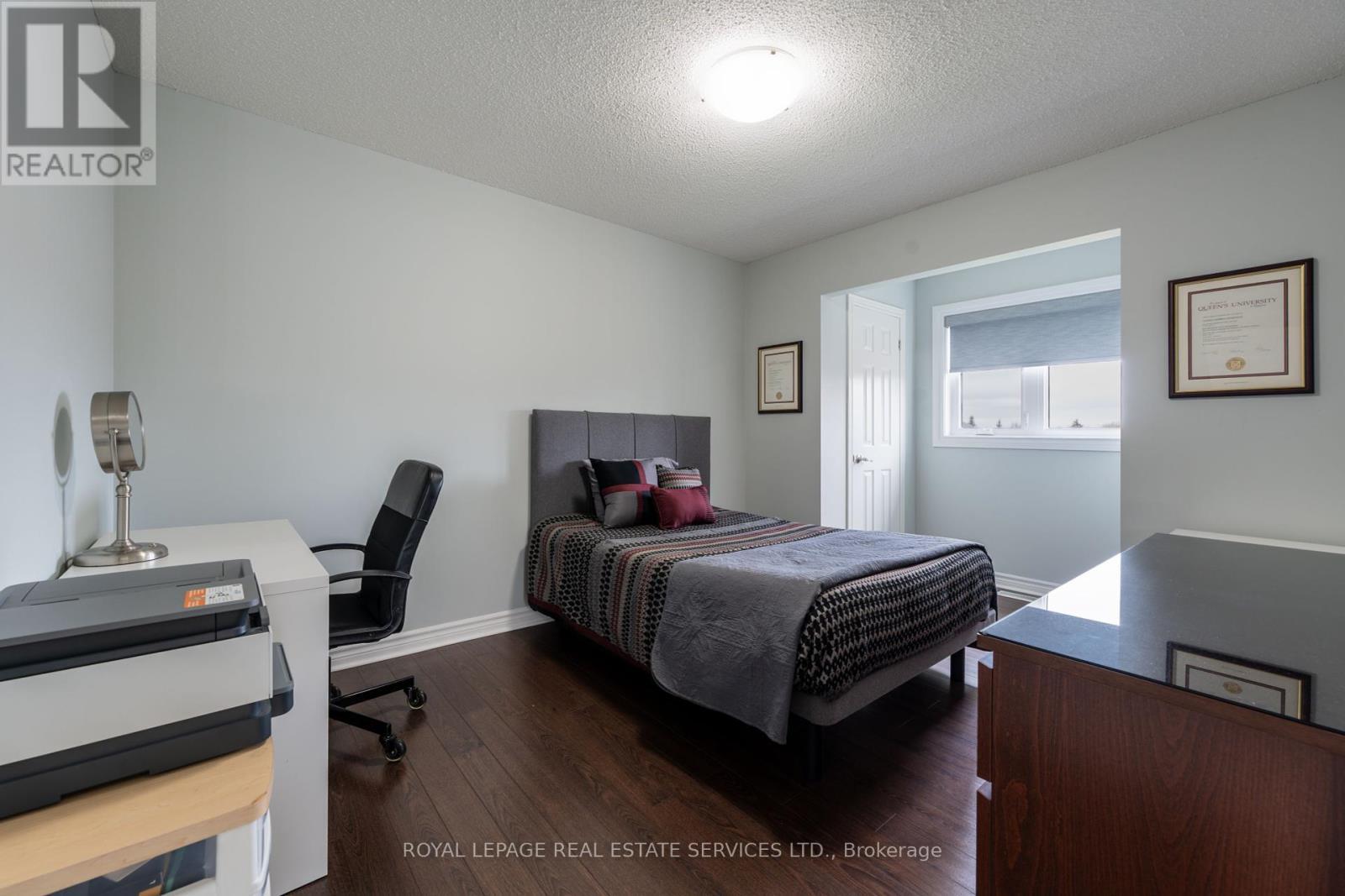 












51 WATERBURY STREET

,
Caledon,




Ontario
L7E1X5

