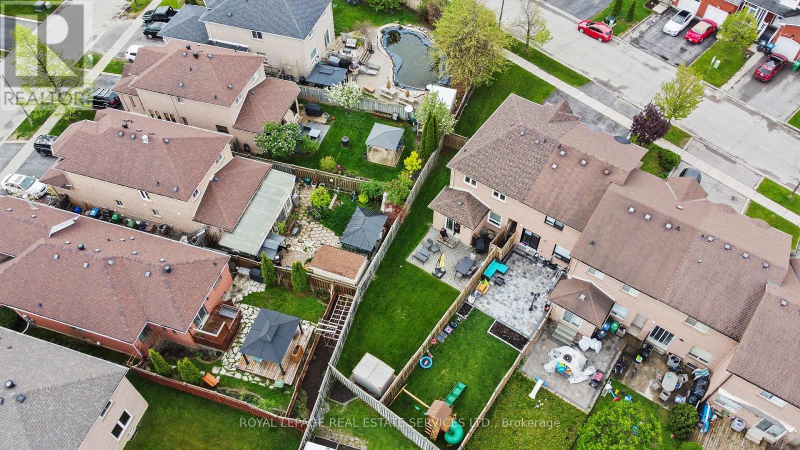 












51 WATERBURY STREET

,
Caledon,




Ontario
L7E1X5

