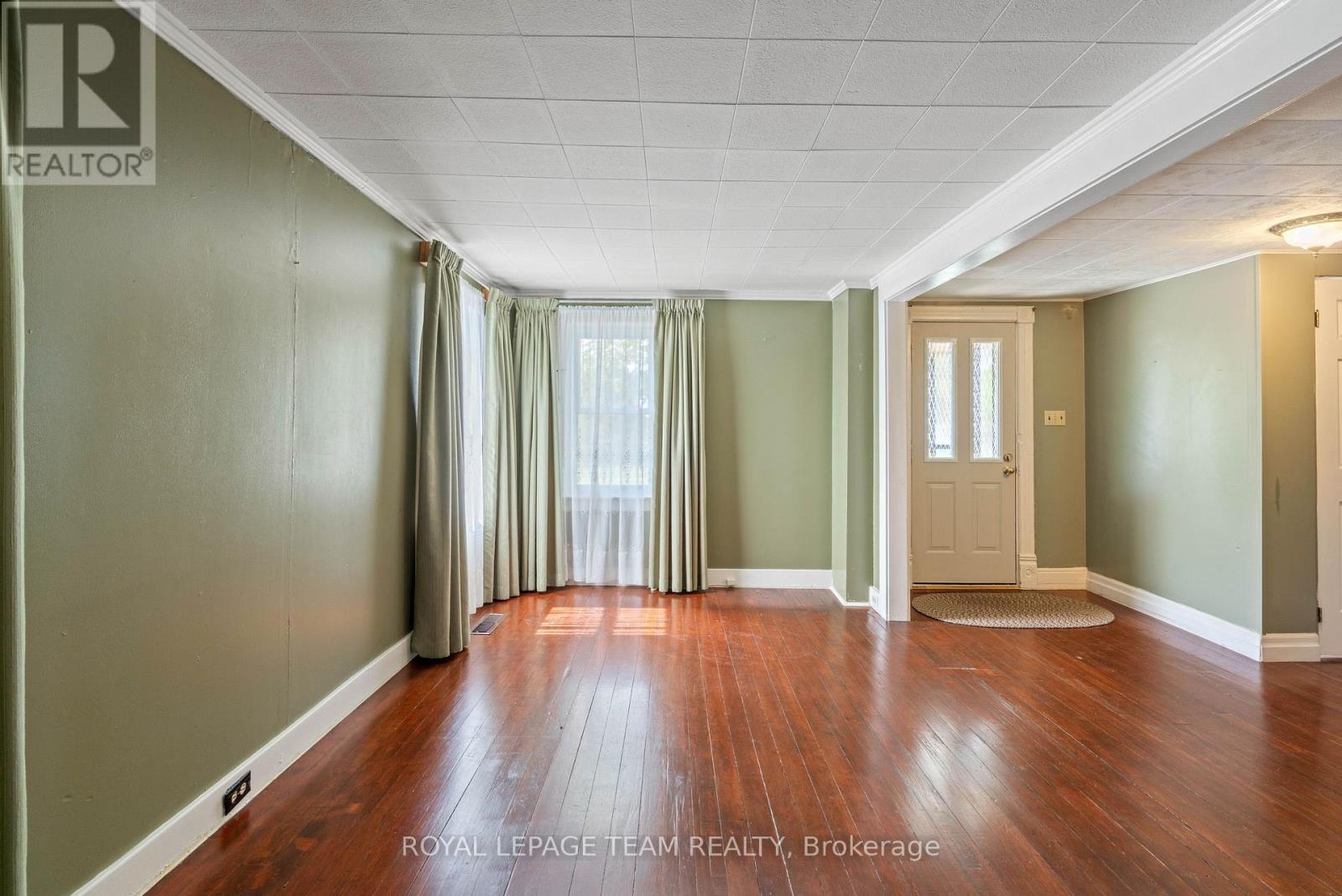 












56 ELM STREET

,
South Stormont,




Ontario
K0C1M0

