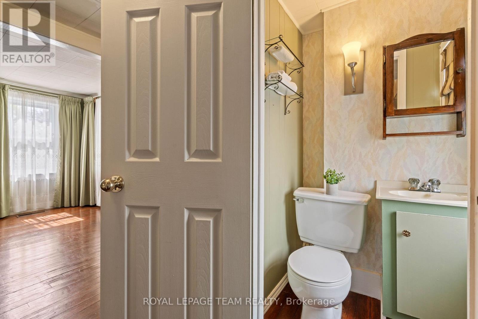 












56 ELM STREET

,
South Stormont,




Ontario
K0C1M0

