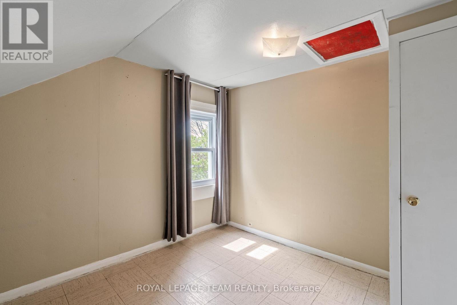 












56 ELM STREET

,
South Stormont,




Ontario
K0C1M0

