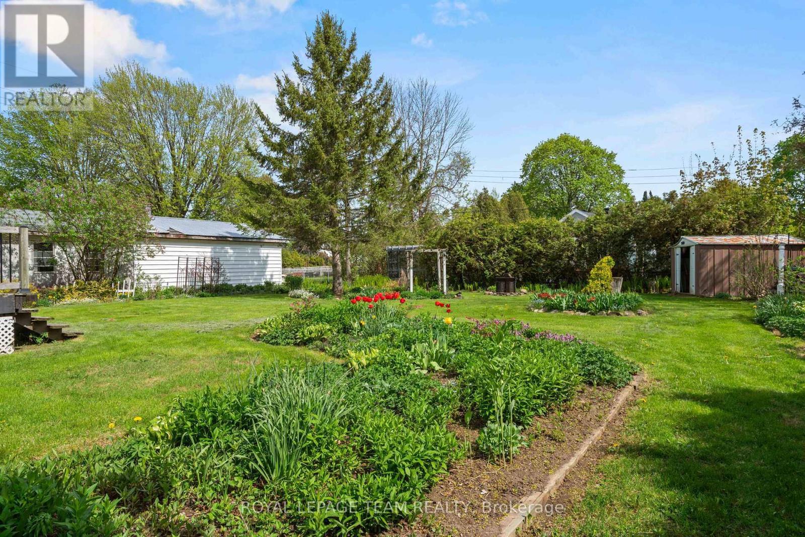 












56 ELM STREET

,
South Stormont,




Ontario
K0C1M0

