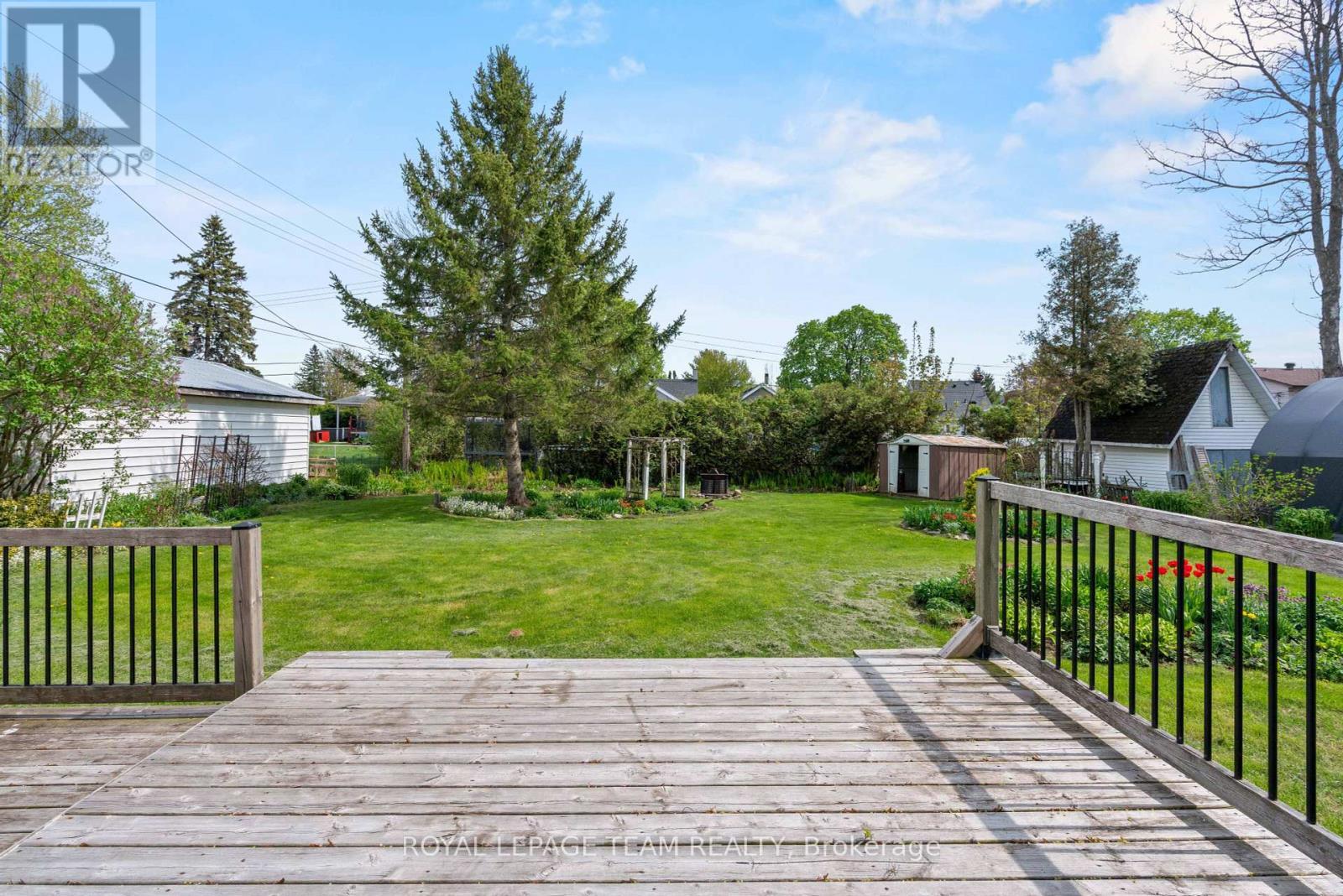 












56 ELM STREET

,
South Stormont,




Ontario
K0C1M0

