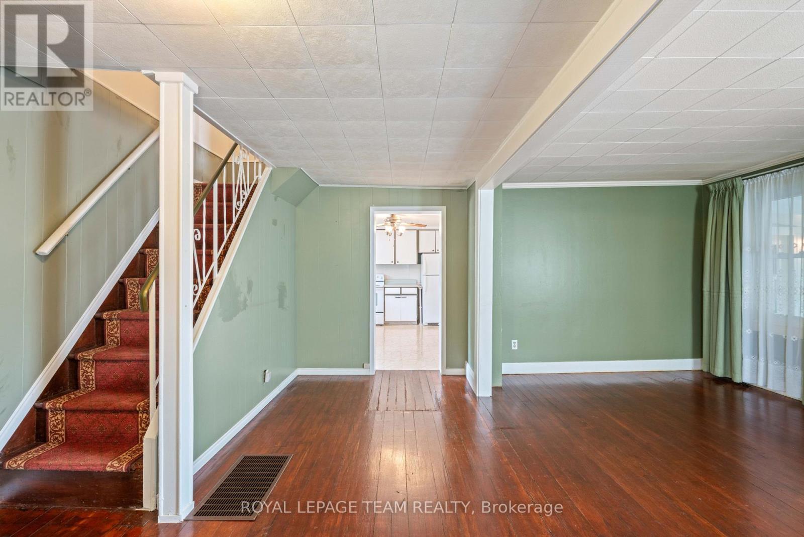 












56 ELM STREET

,
South Stormont,




Ontario
K0C1M0

