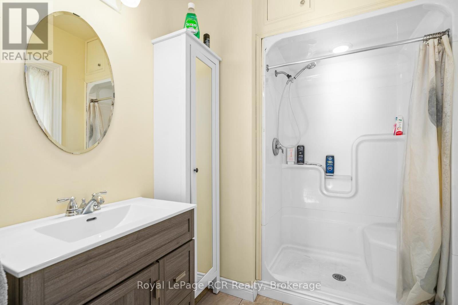 












463 12TH STREET

,
Hanover,




Ontario
N4N1W1

