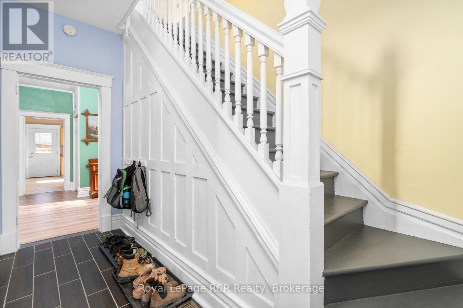 












463 12TH STREET

,
Hanover,




Ontario
N4N1W1

