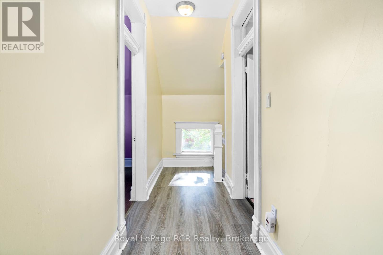 












463 12TH STREET

,
Hanover,




Ontario
N4N1W1

