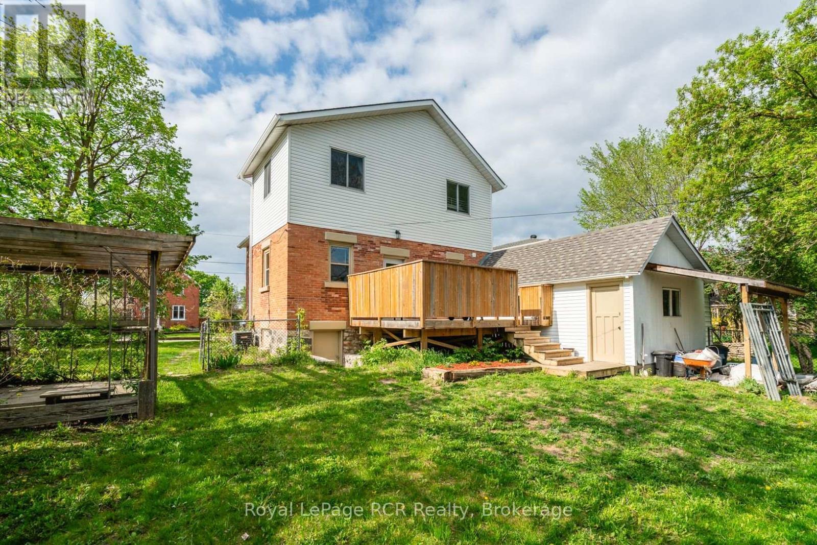 












463 12TH STREET

,
Hanover,




Ontario
N4N1W1

