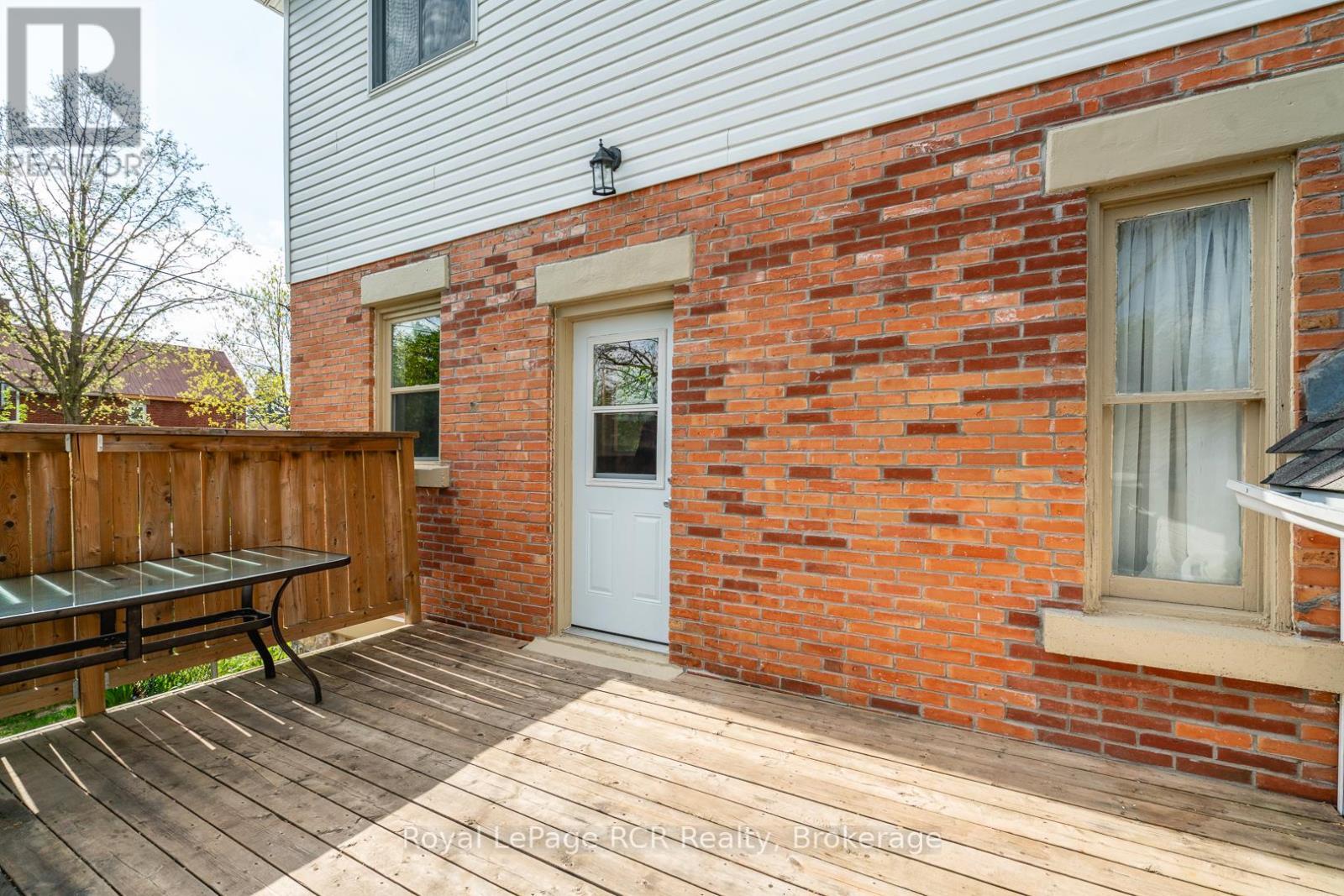 












463 12TH STREET

,
Hanover,




Ontario
N4N1W1

