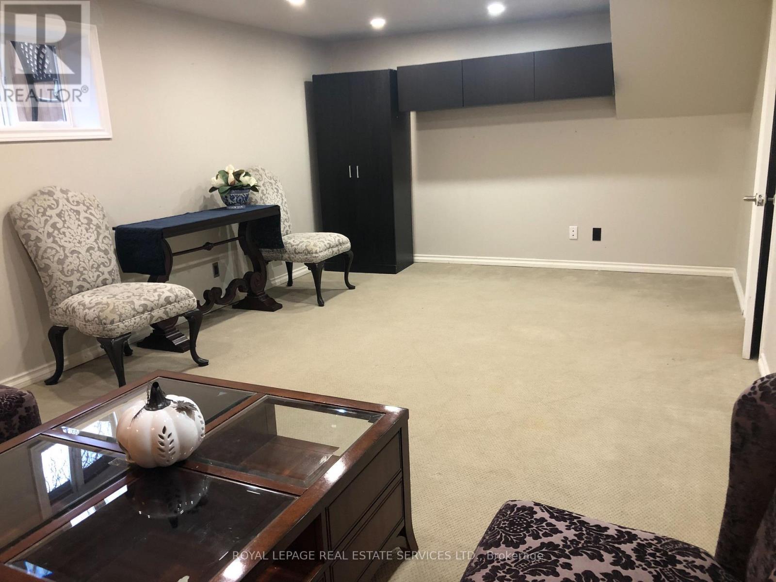 












BASEMENT - 4018 FLEMISH DRIVE

,
Burlington,




Ontario
L7L1Z5


