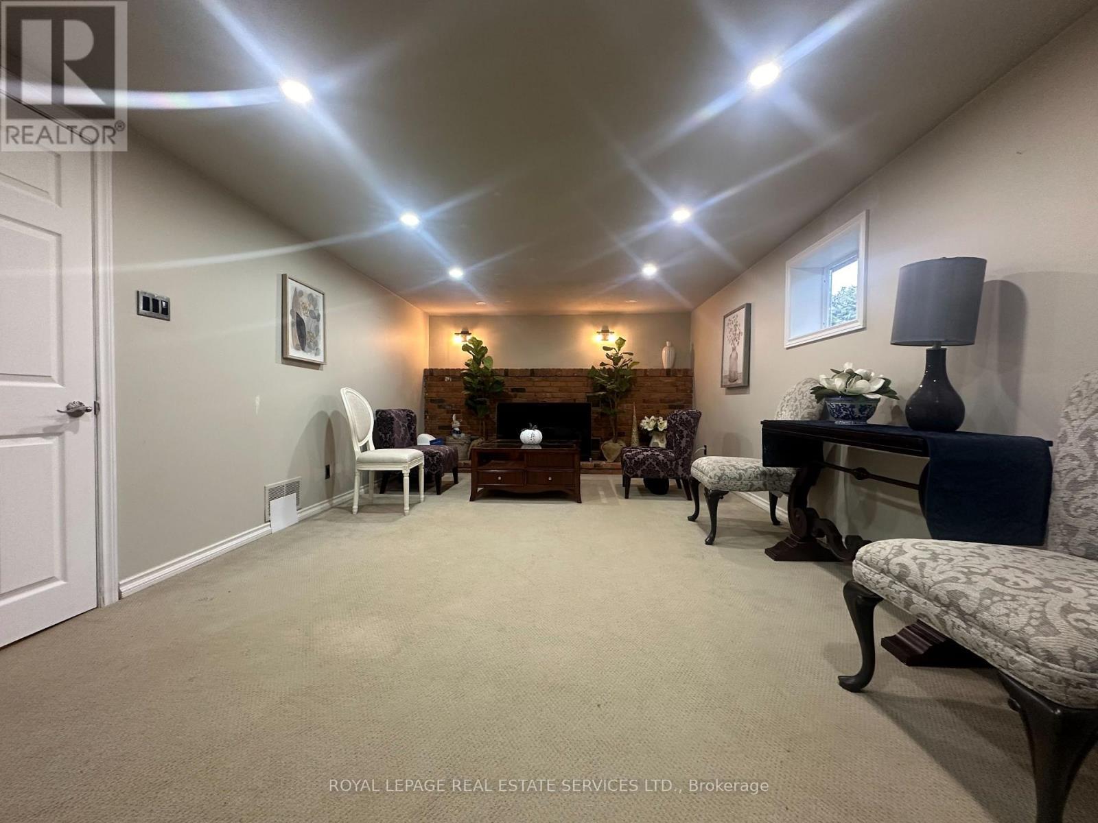 












BASEMENT - 4018 FLEMISH DRIVE

,
Burlington,




Ontario
L7L1Z5

