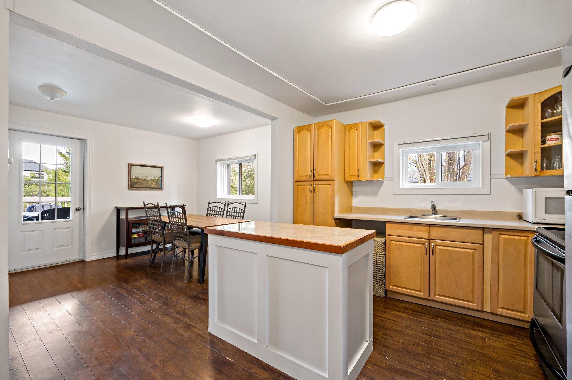 









263

 - 265


Ch. Brousseau

,
Labelle,




QC
J0T1H0

