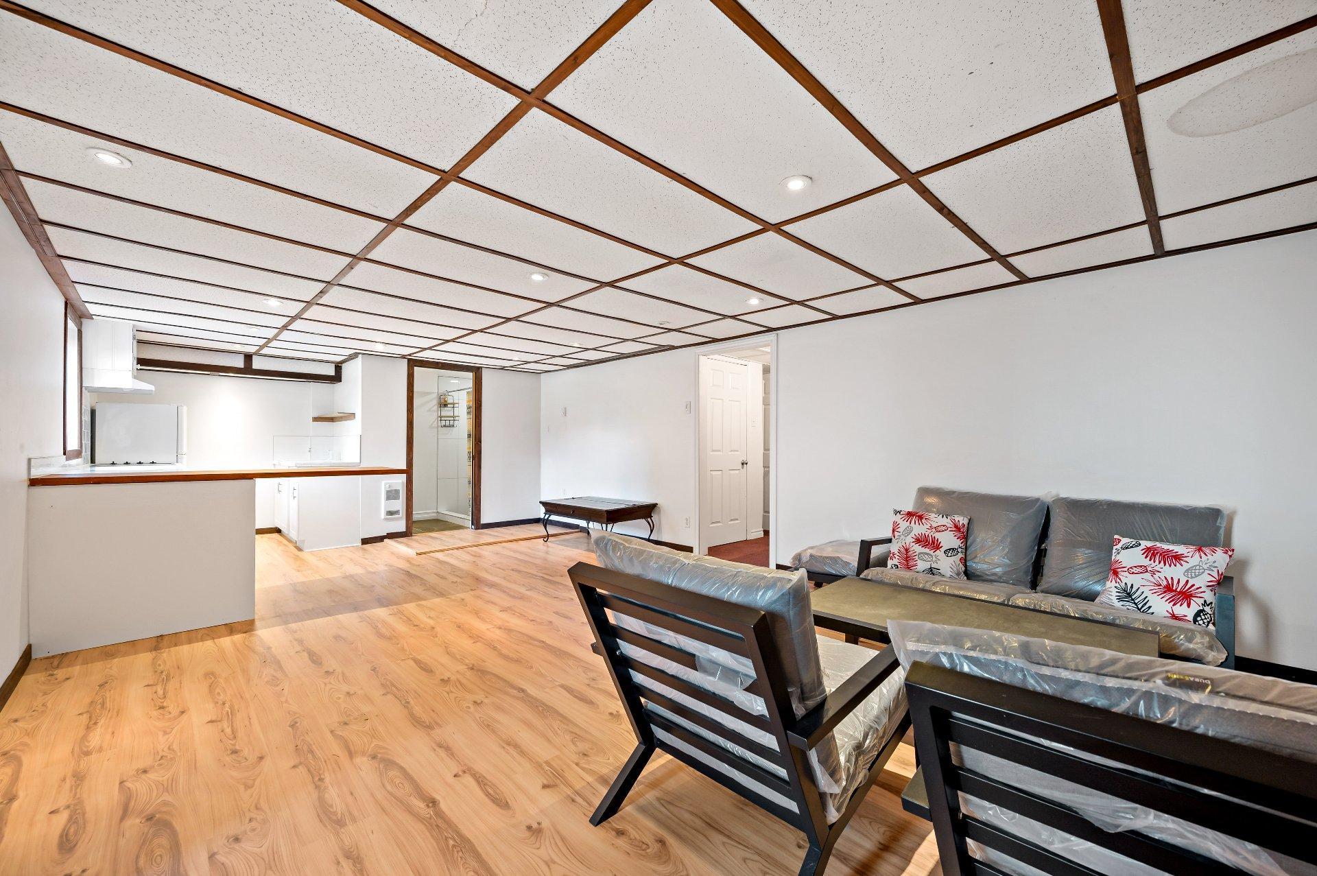 









263

 - 265


Ch. Brousseau

,
Labelle,




QC
J0T1H0

