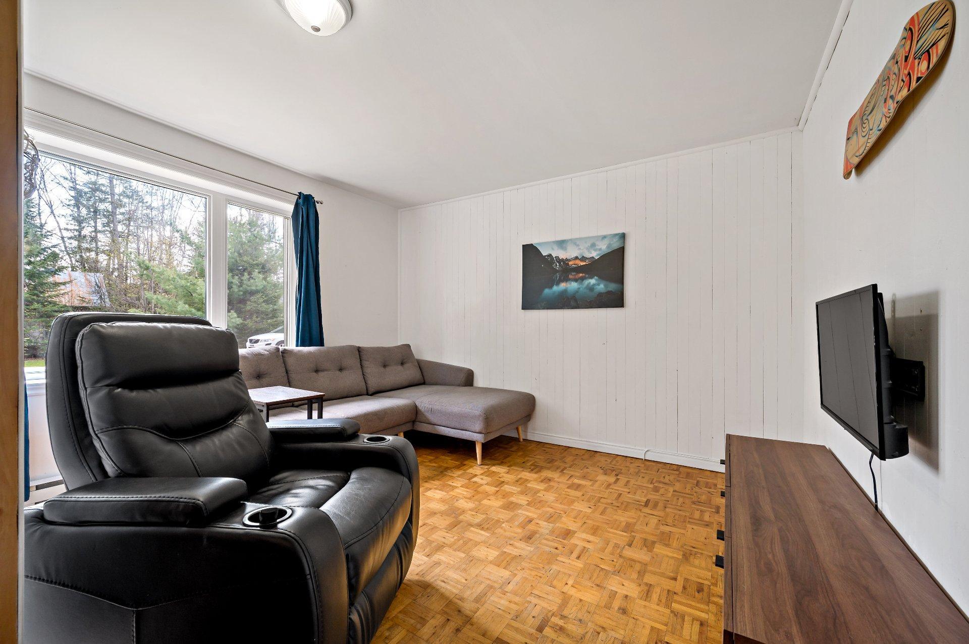 









263

 - 265


Ch. Brousseau

,
Labelle,




QC
J0T1H0

