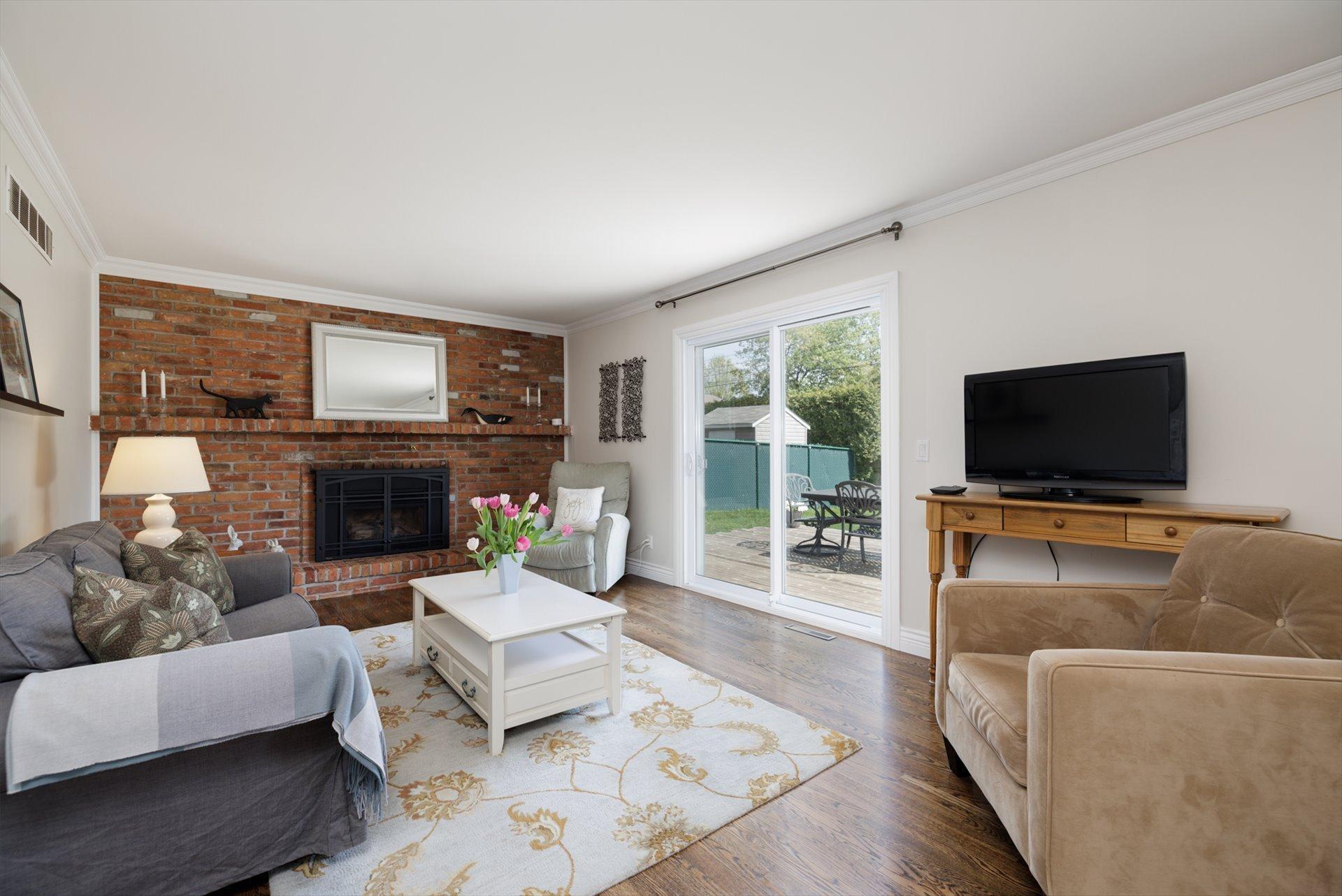 









55


Rue Harold

,
Kirkland,




QC
H9J1R7

