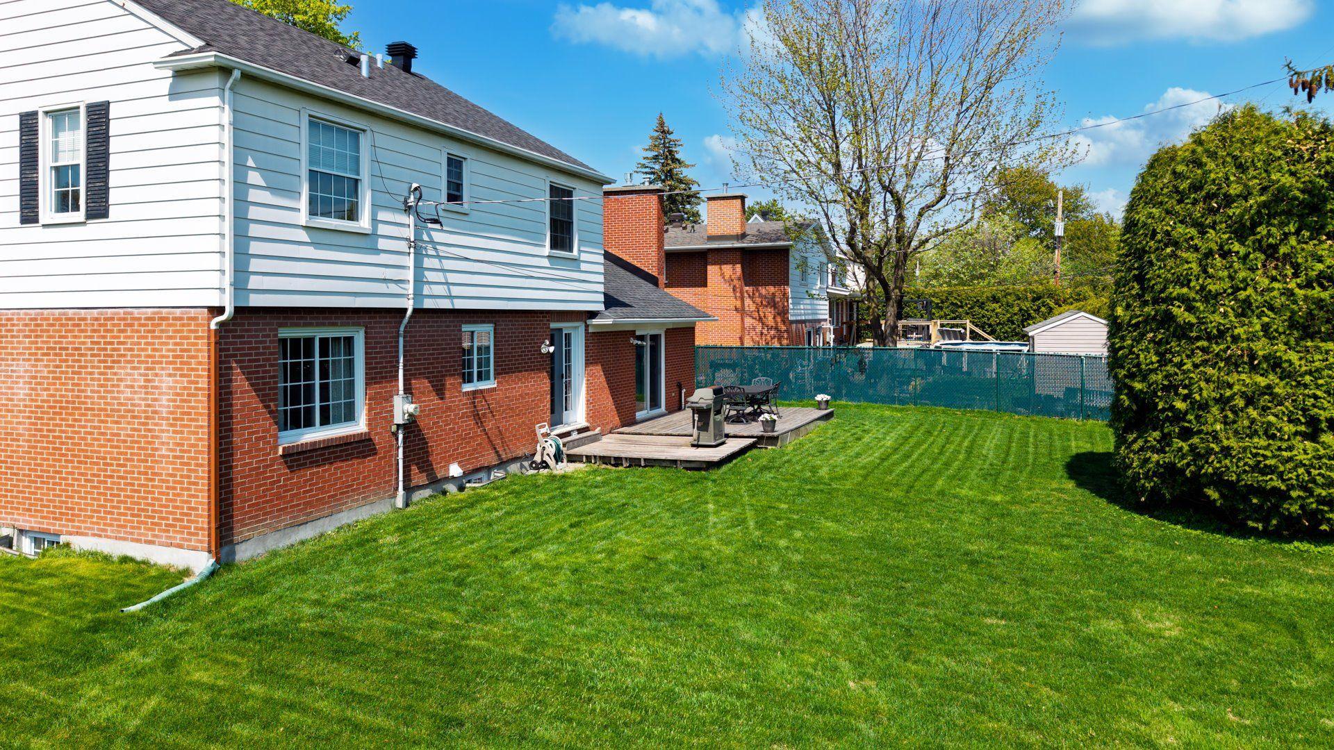 









55


Rue Harold

,
Kirkland,




QC
H9J1R7

