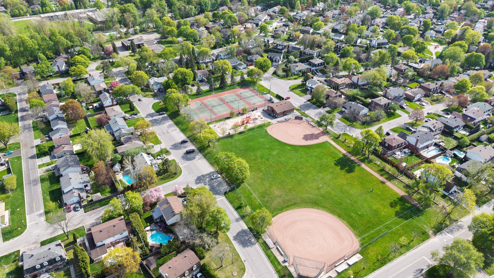 









55


Rue Harold

,
Kirkland,




QC
H9J1R7

