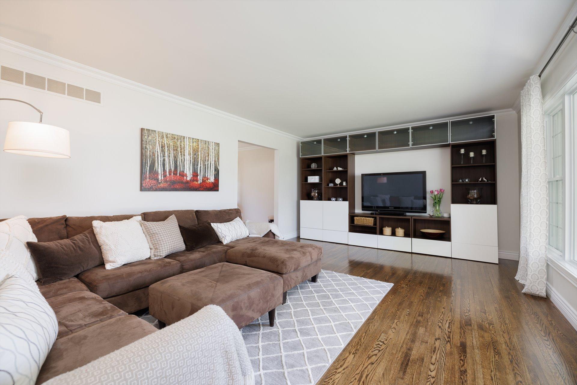 









55


Rue Harold

,
Kirkland,




QC
H9J1R7

