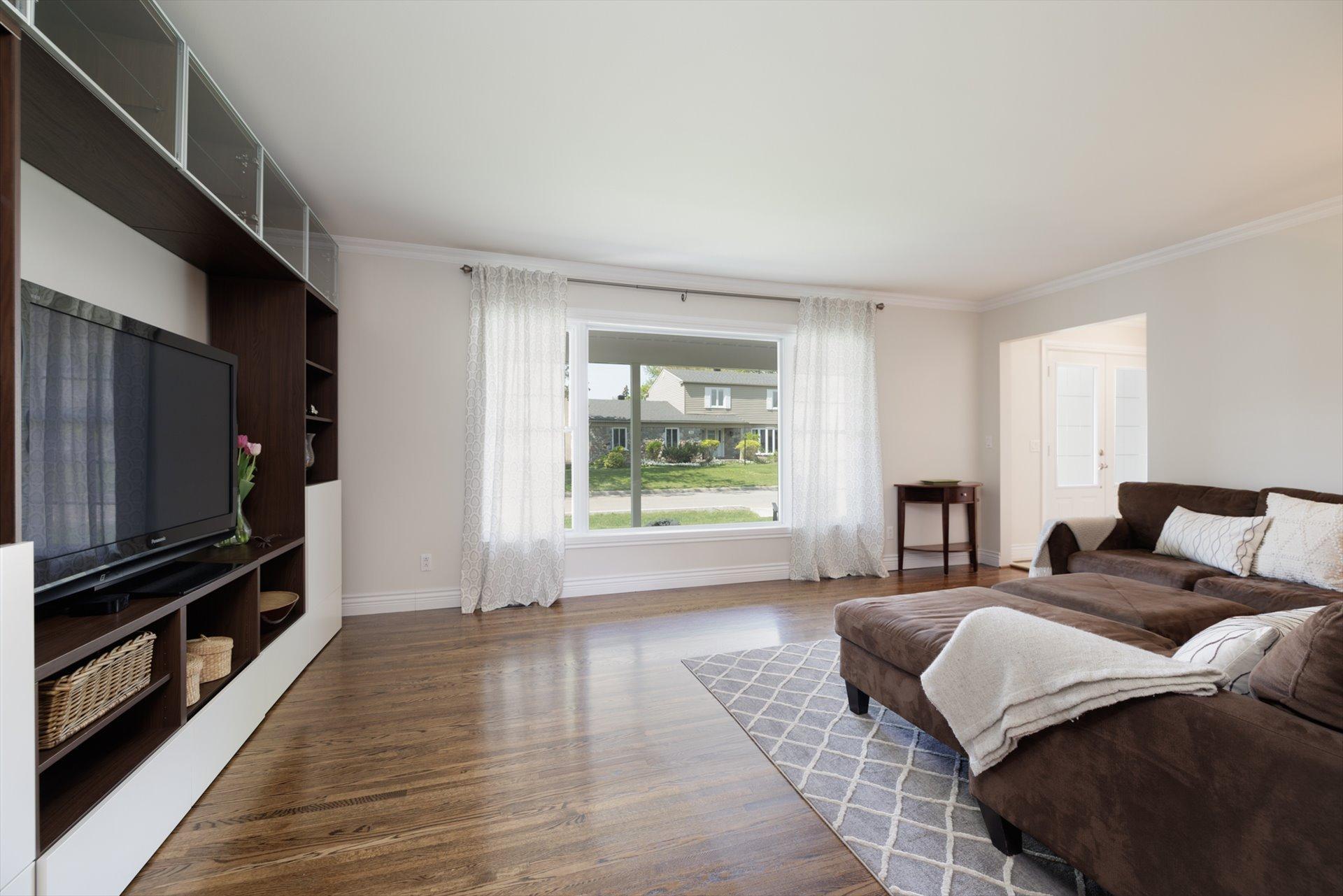 









55


Rue Harold

,
Kirkland,




QC
H9J1R7

