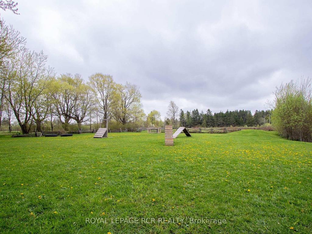 









125795


Southgate Rd 12

Road,
Southgate,




ON
N0C 1B0

