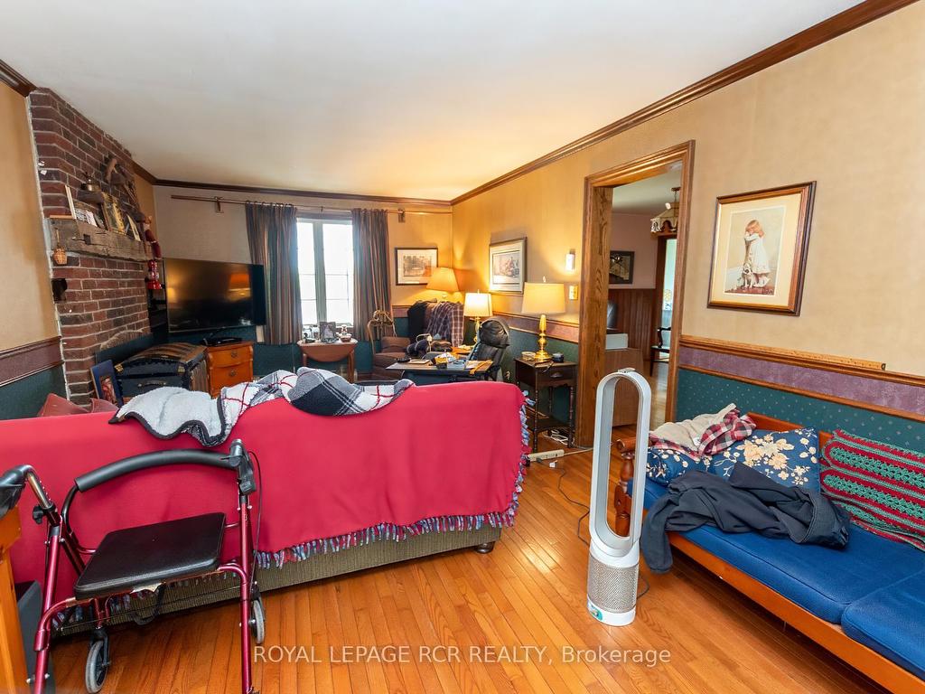 









325


Broadway

N/A,
Orangeville,




ON
L9W 1L4

