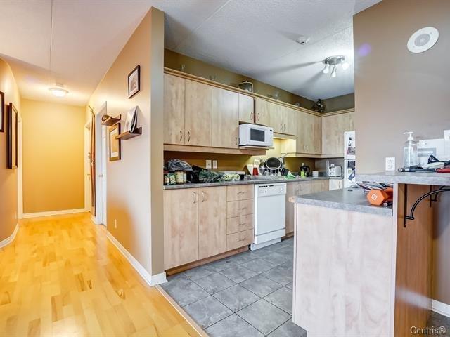 









200


Boul. des Allumettières

, 408,
Gatineau (Hull),




QC
J8X4K2

