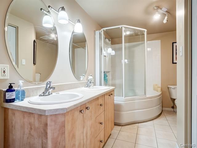 









200


Boul. des Allumettières

, 408,
Gatineau (Hull),




QC
J8X4K2

