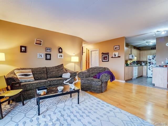 









200


Boul. des Allumettières

, 408,
Gatineau (Hull),




QC
J8X4K2

