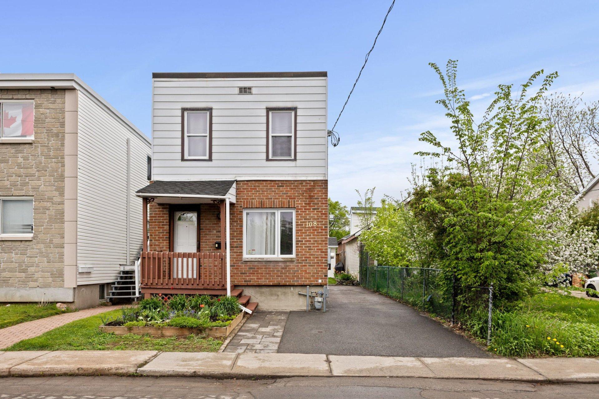 









108


Rue Sherbrooke

,
Gatineau (Hull),




QC
J8Y2L1

