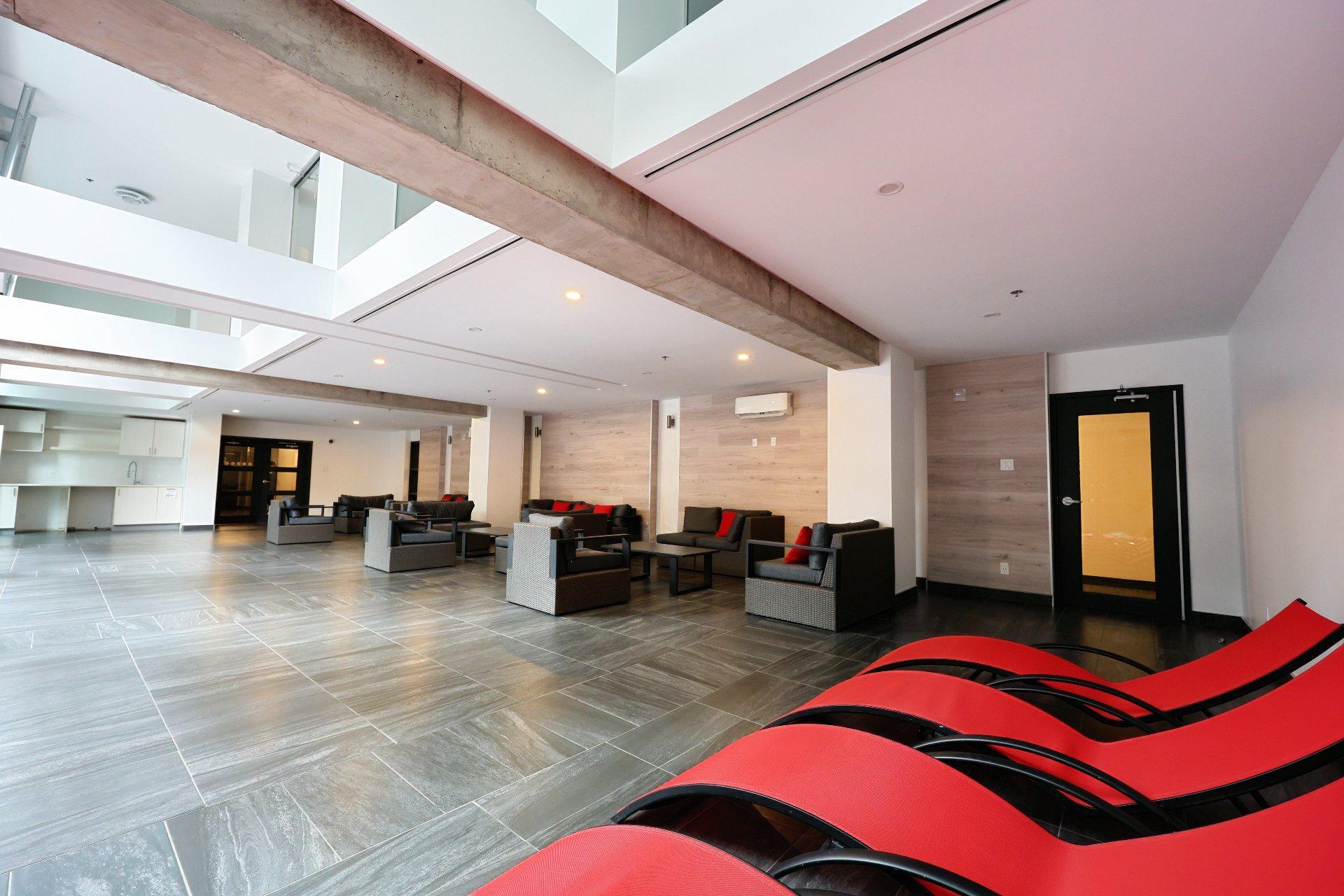 









2117


Rue Tupper

, 701,
Montréal (Ville-Marie),




QC
H3H0B2


