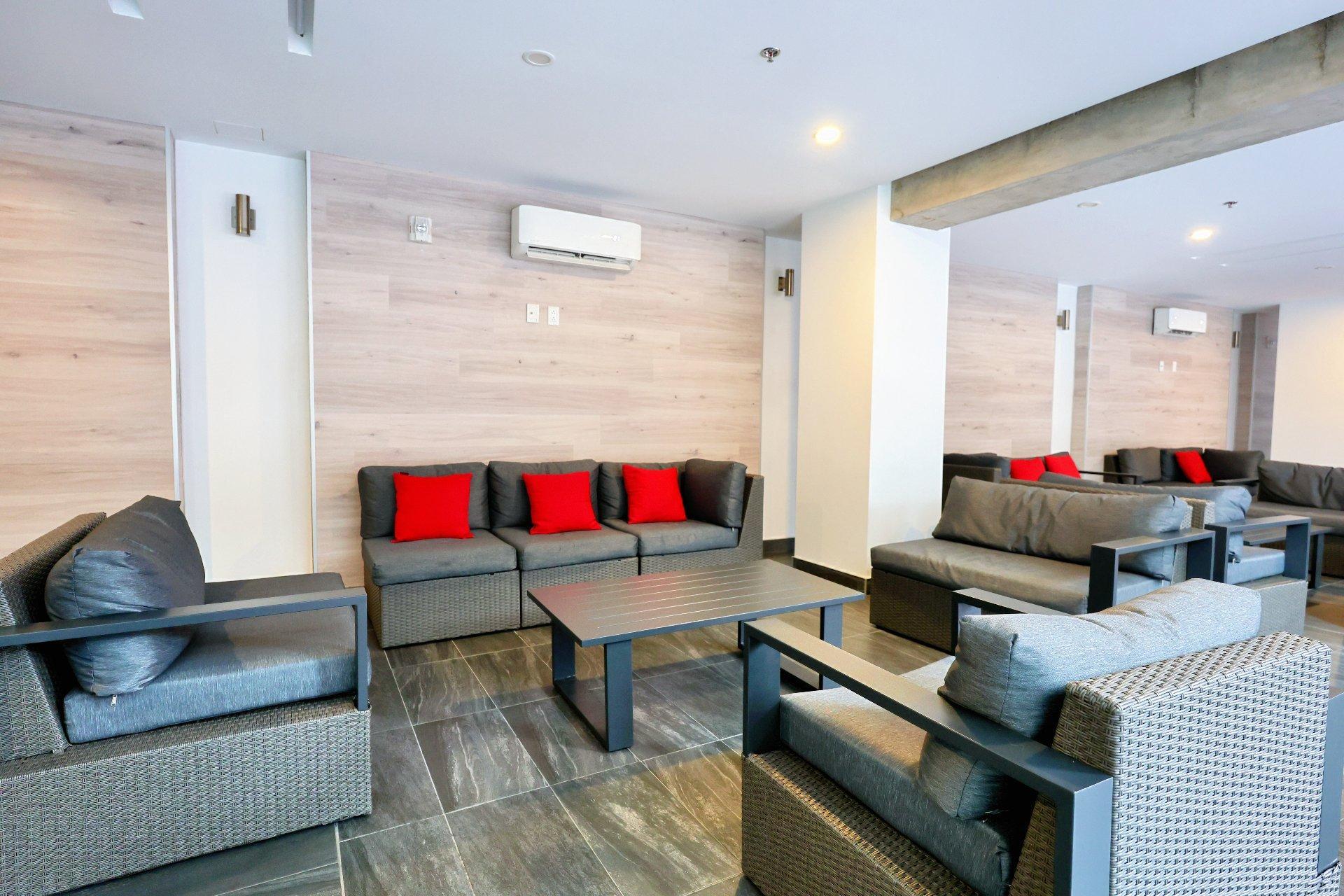 









2117


Rue Tupper

, 701,
Montréal (Ville-Marie),




QC
H3H0B2

