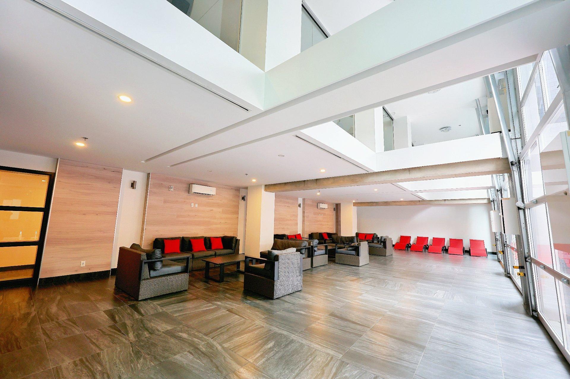 









2117


Rue Tupper

, 701,
Montréal (Ville-Marie),




QC
H3H0B2

