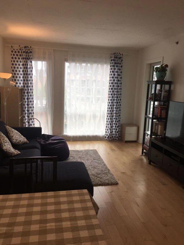 









2117


Rue Tupper

, 701,
Montréal (Ville-Marie),




QC
H3H0B2

