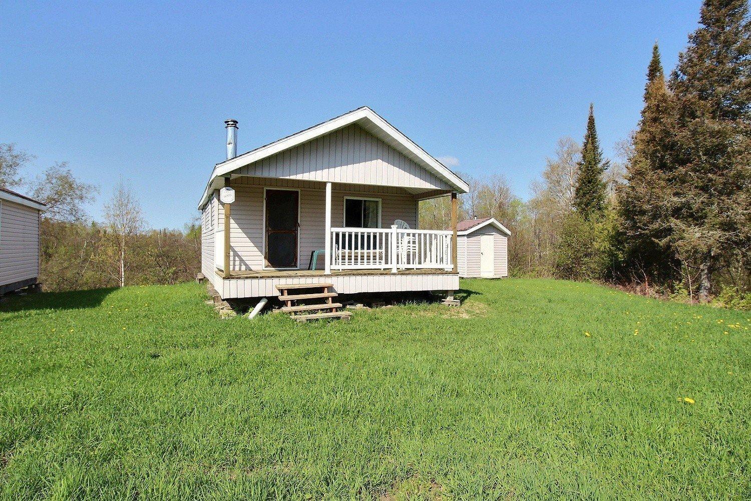 









1


1er-et-2e rang de Baby

,
Laverlochère-Angliers,




QC
J0Z2P0

