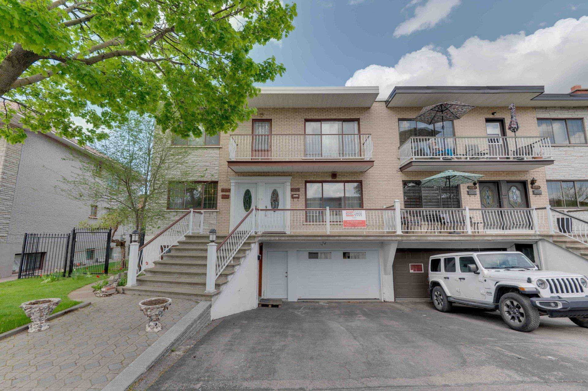 









8195

 - 8197


Rue de l'Aunis

,
Montréal (Saint-Léonard),




QC
H1R2N1


