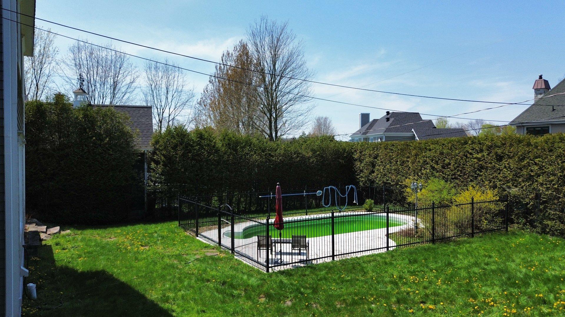 









1085


Rue Rostand

,
Sherbrooke (Les Nations),




QC
J1J4P3

