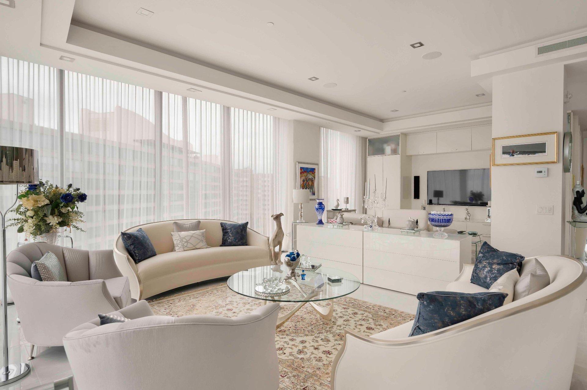 









4400


Prom. Paton

, 801,
Laval (Chomedey),




QC
H7W0K2

