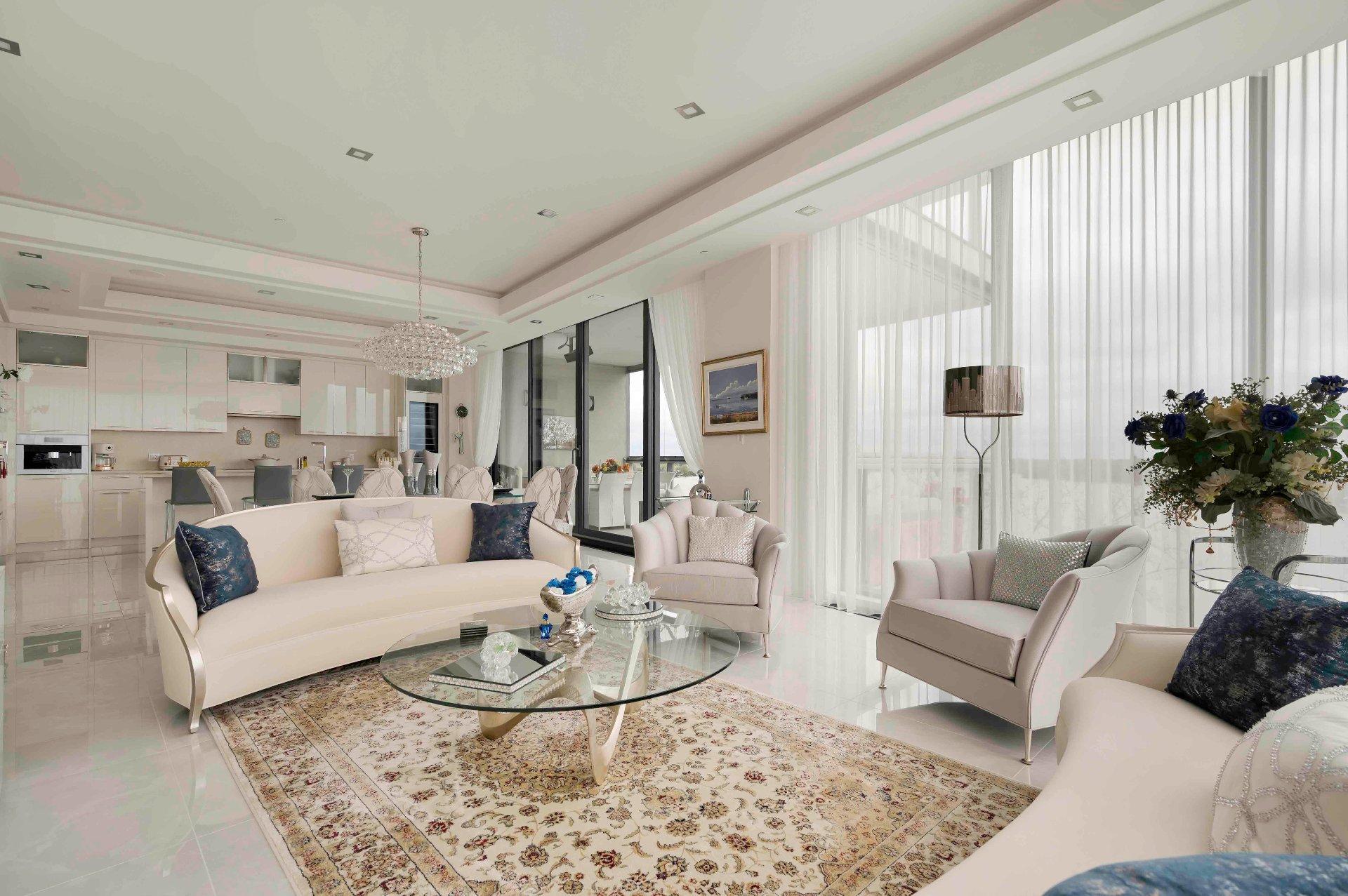 









4400


Prom. Paton

, 801,
Laval (Chomedey),




QC
H7W0K2

