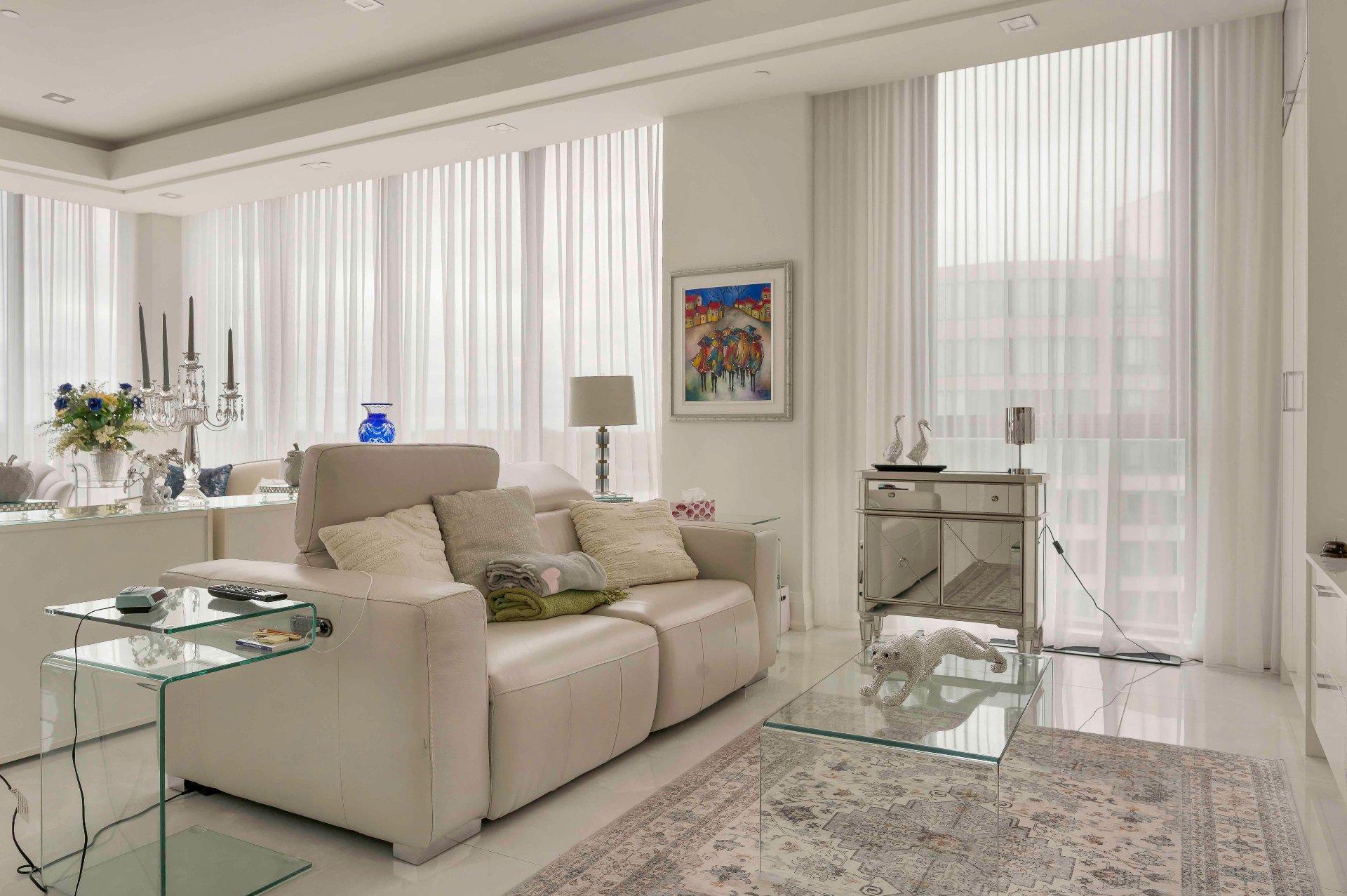 









4400


Prom. Paton

, 801,
Laval (Chomedey),




QC
H7W0K2

