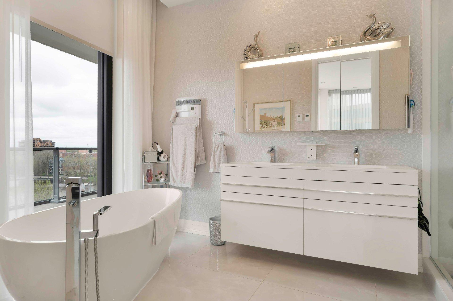









4400


Prom. Paton

, 801,
Laval (Chomedey),




QC
H7W0K2

