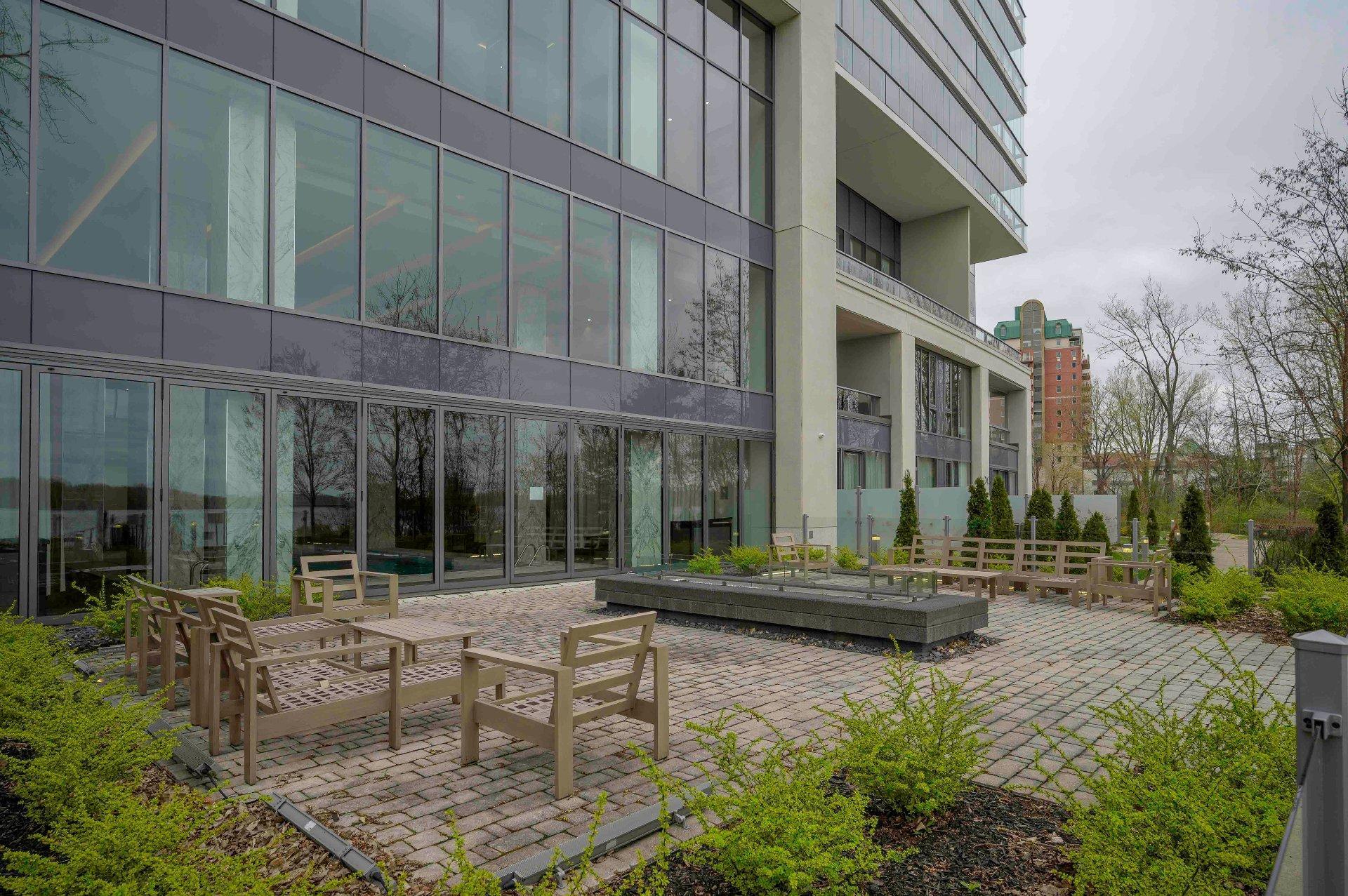 









4400


Prom. Paton

, 801,
Laval (Chomedey),




QC
H7W0K2

