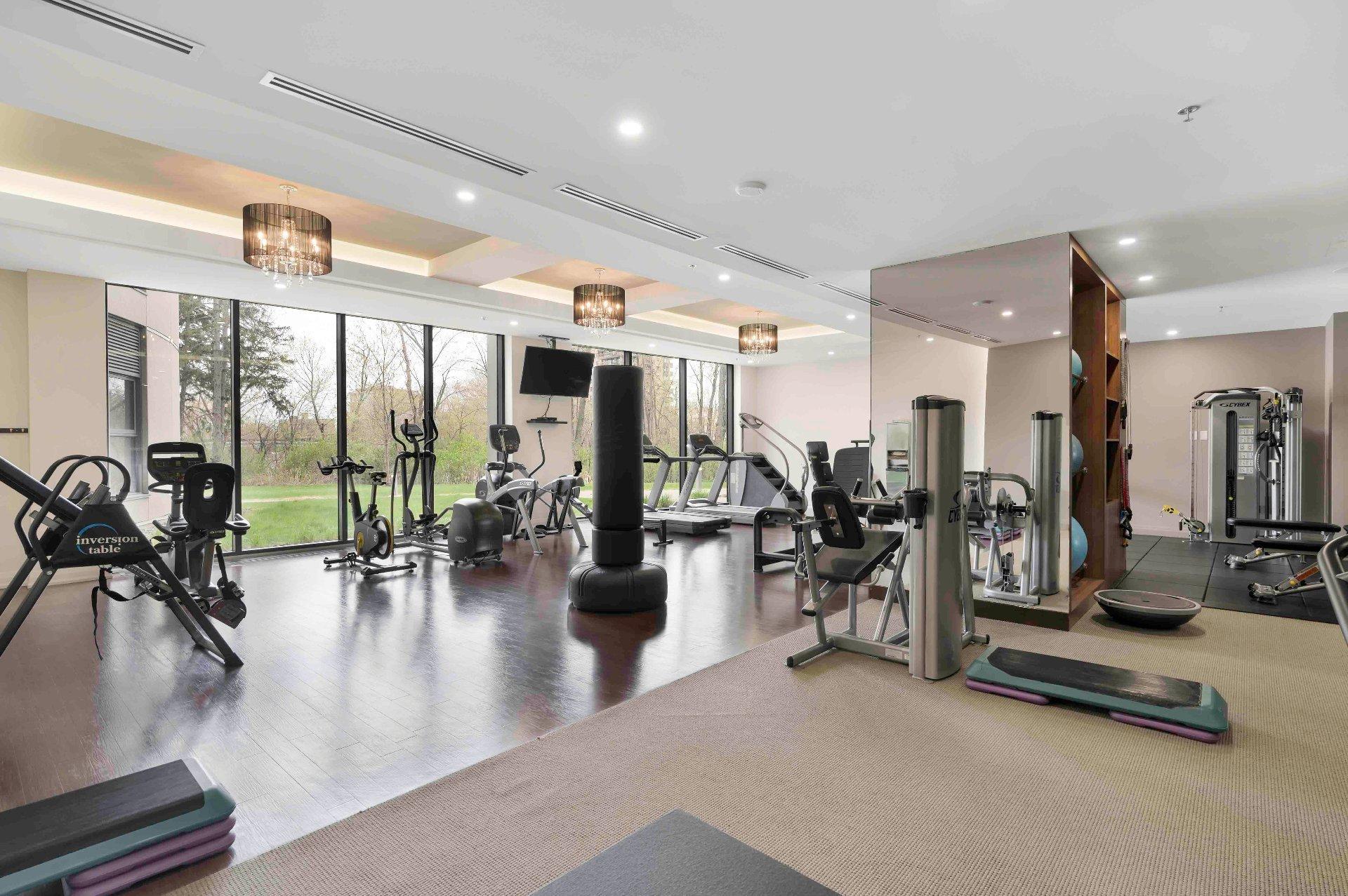 









4400


Prom. Paton

, 801,
Laval (Chomedey),




QC
H7W0K2

